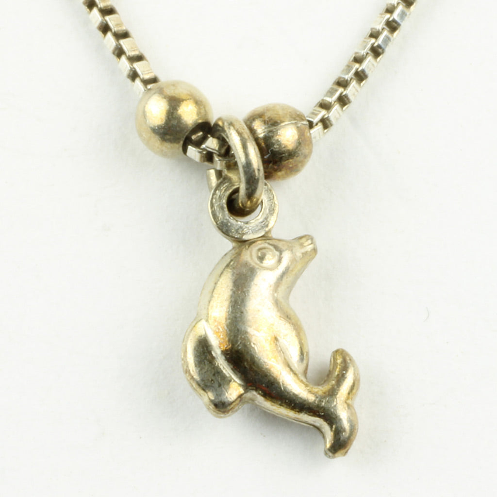 Jens Aagaard halskæde af sølv med delfin vedhæng
