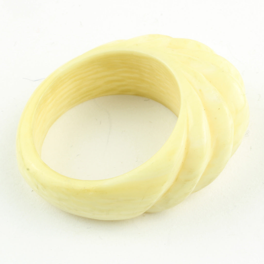 Kraftig ring af ben - str: 52
