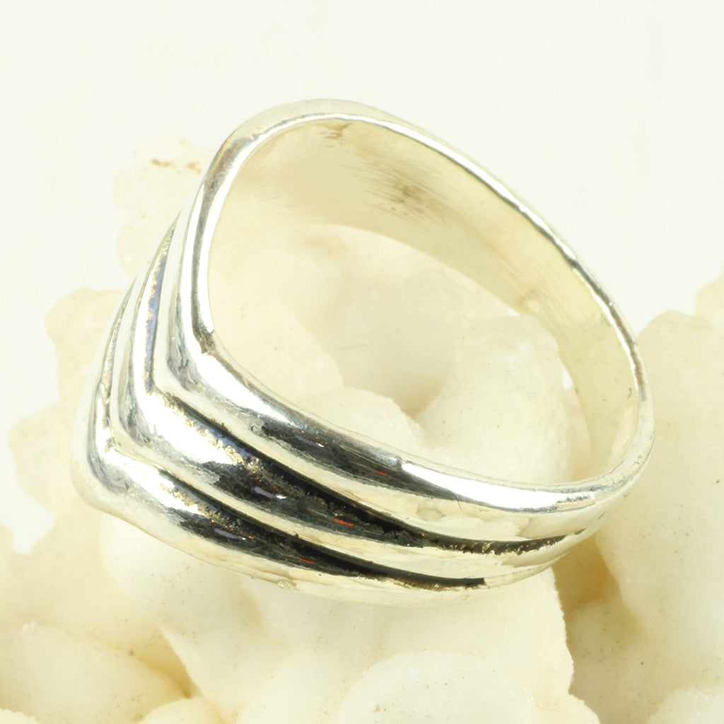 Organisk formet ring - str: 54