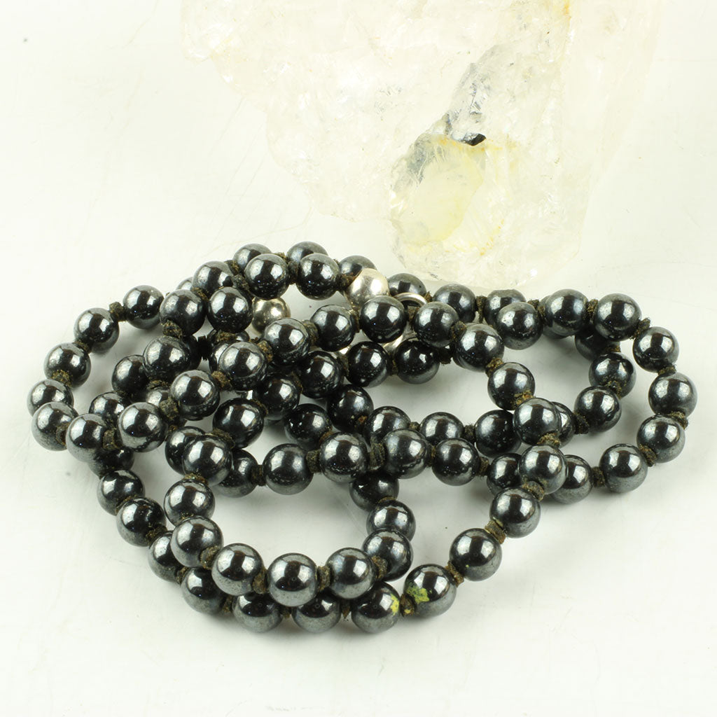 Halskæde med små hæmatit perler