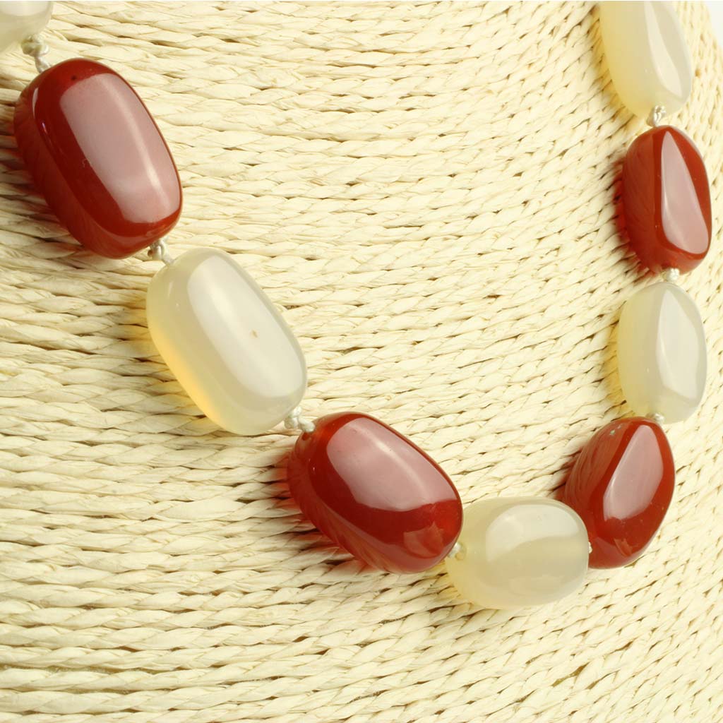 Halskæde af karneol og quartz