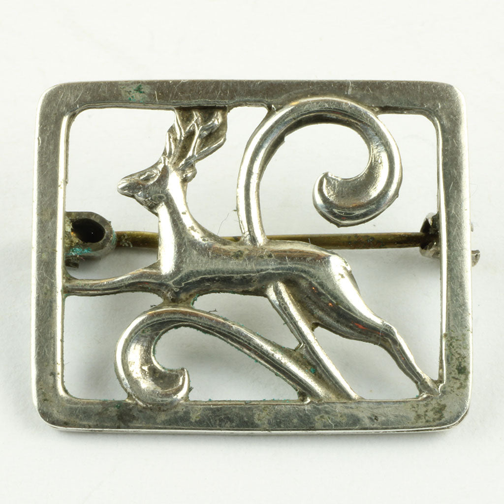 Broche fra C. Brombær Hansen i art deco stil forestillende dyr