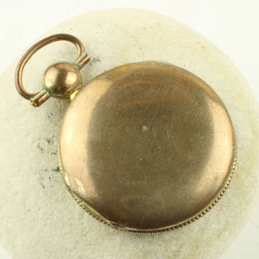 Antik hovedvandsæg i medaljon form