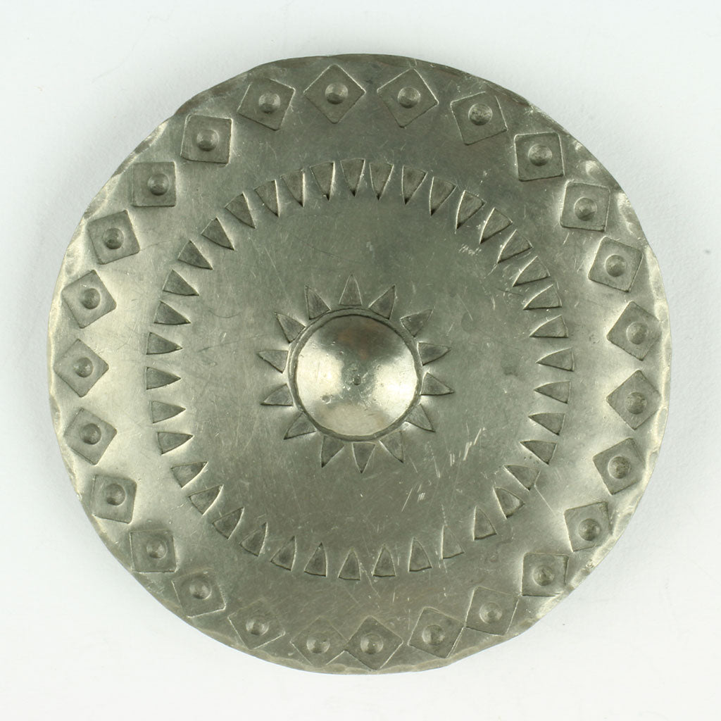 Broche vikingeskjold af tin