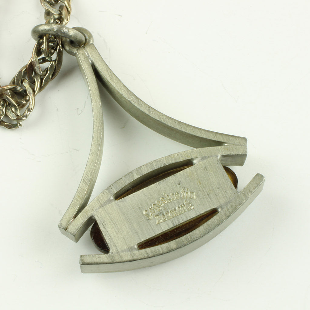 Løgeskov vedhæng af tin med halskæde