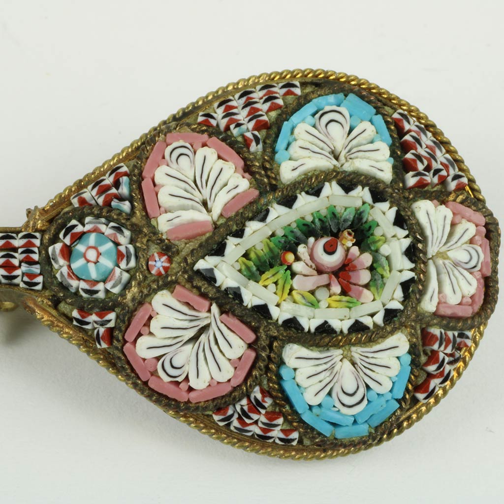 Italiensk mikro mosaik broche