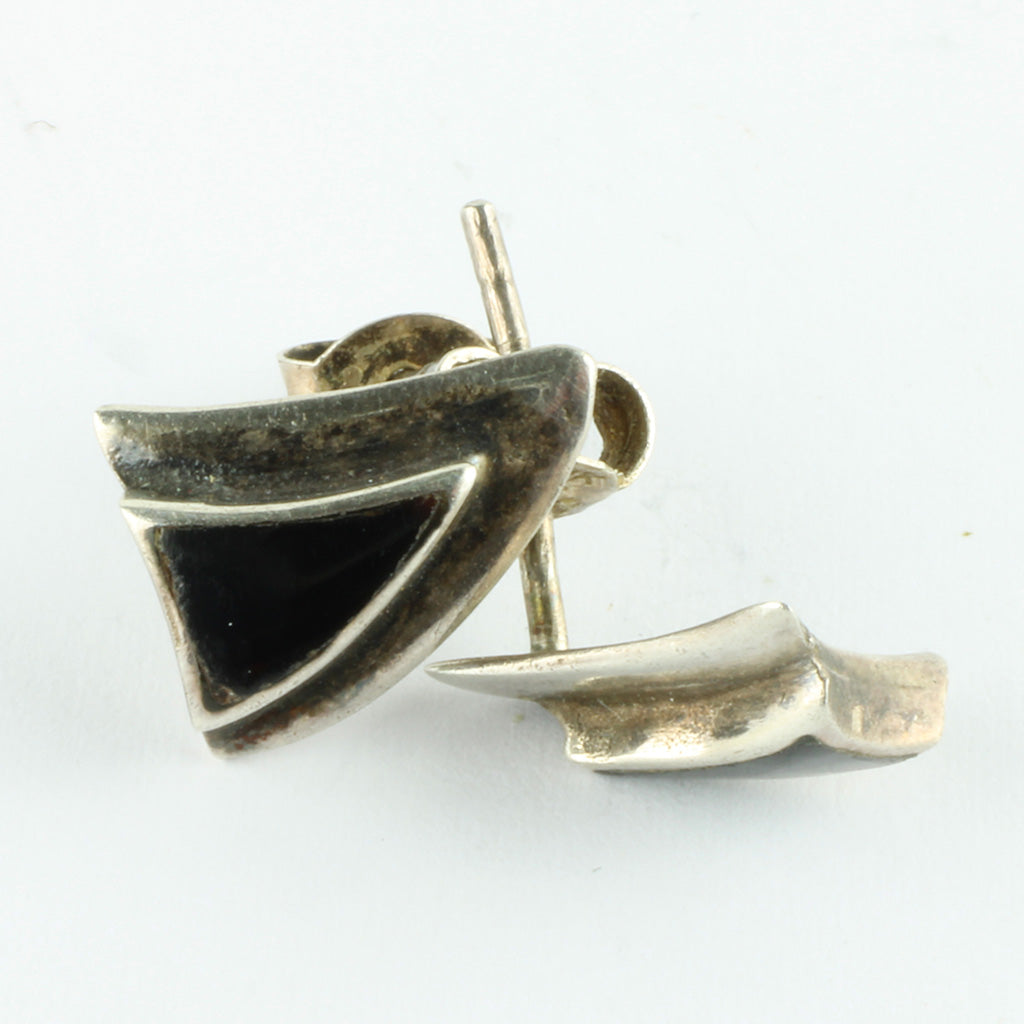 Ørestikker af sterlingsølv med onyx