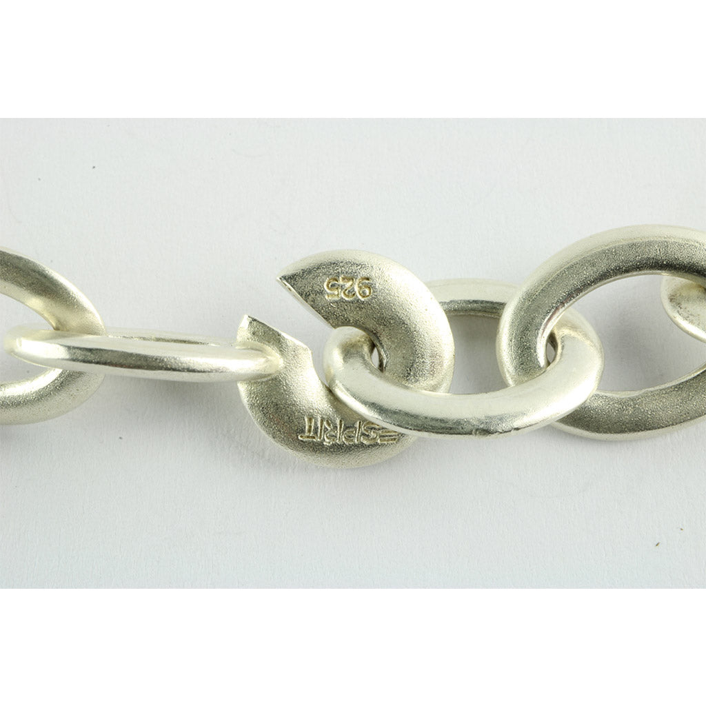 Særdeles elegant låseanordning og stemplet 925 samt ESPRIT