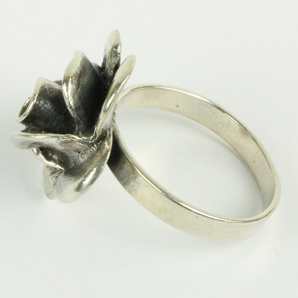 Ring med rose af sterlingsølv - str: 54