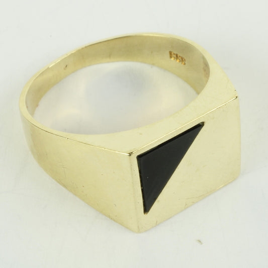 Kraftig ring til herre fremstillet af Kaj Lund i 8 kt. guld