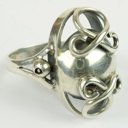 Art deco ring af sølv stemplet CKH samt 830
